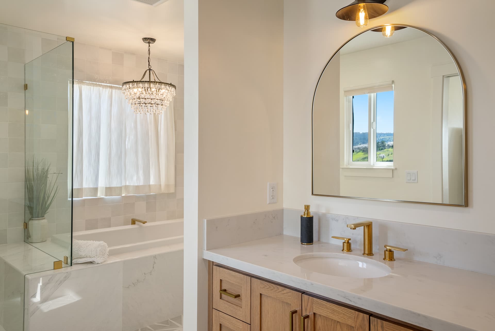 Mira Vista Heights - Image 37