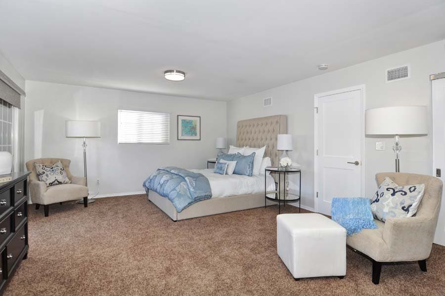 Balboa Peninsula Retreat - Image 13