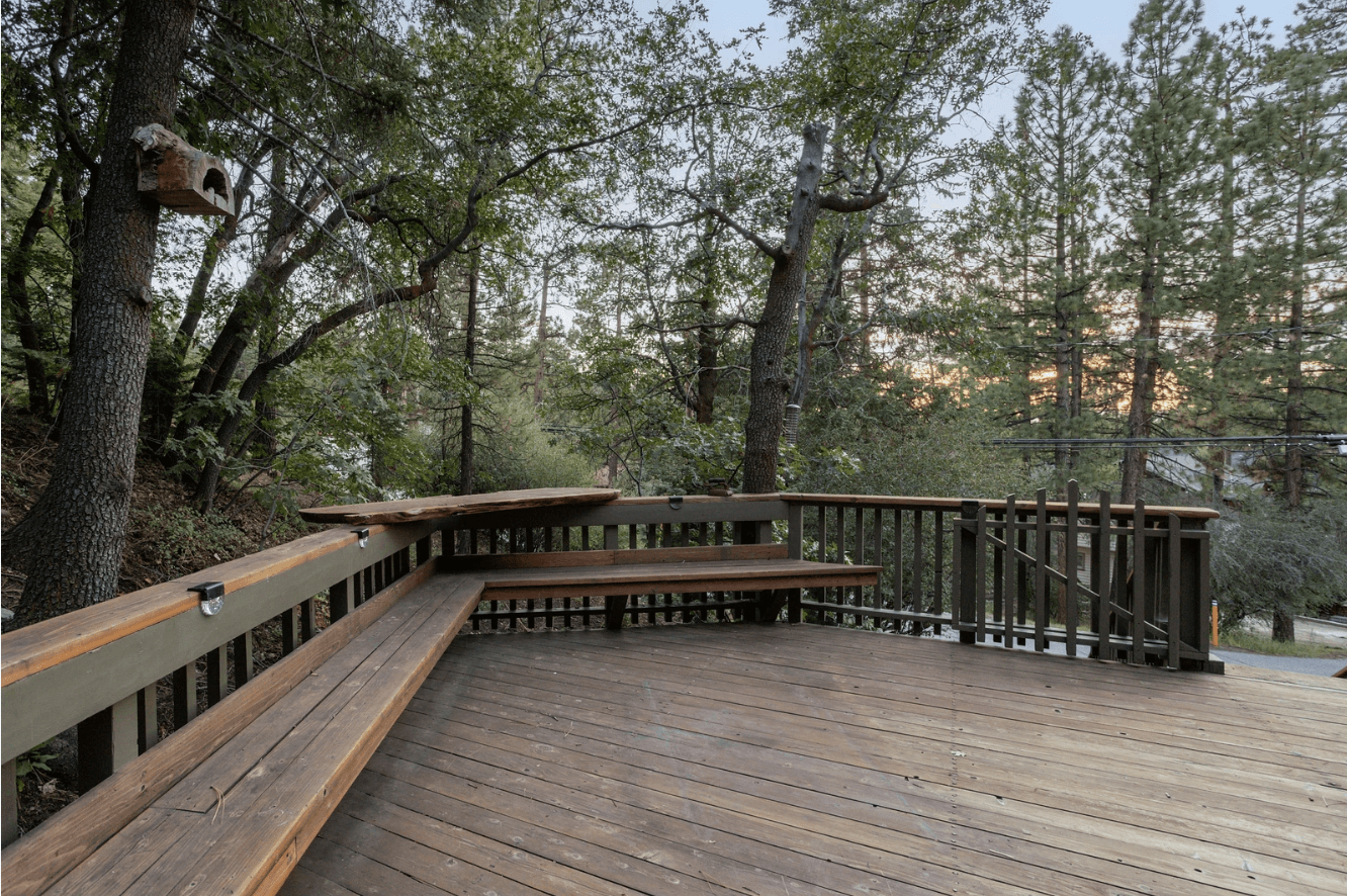 Bear's Lair - Image 23