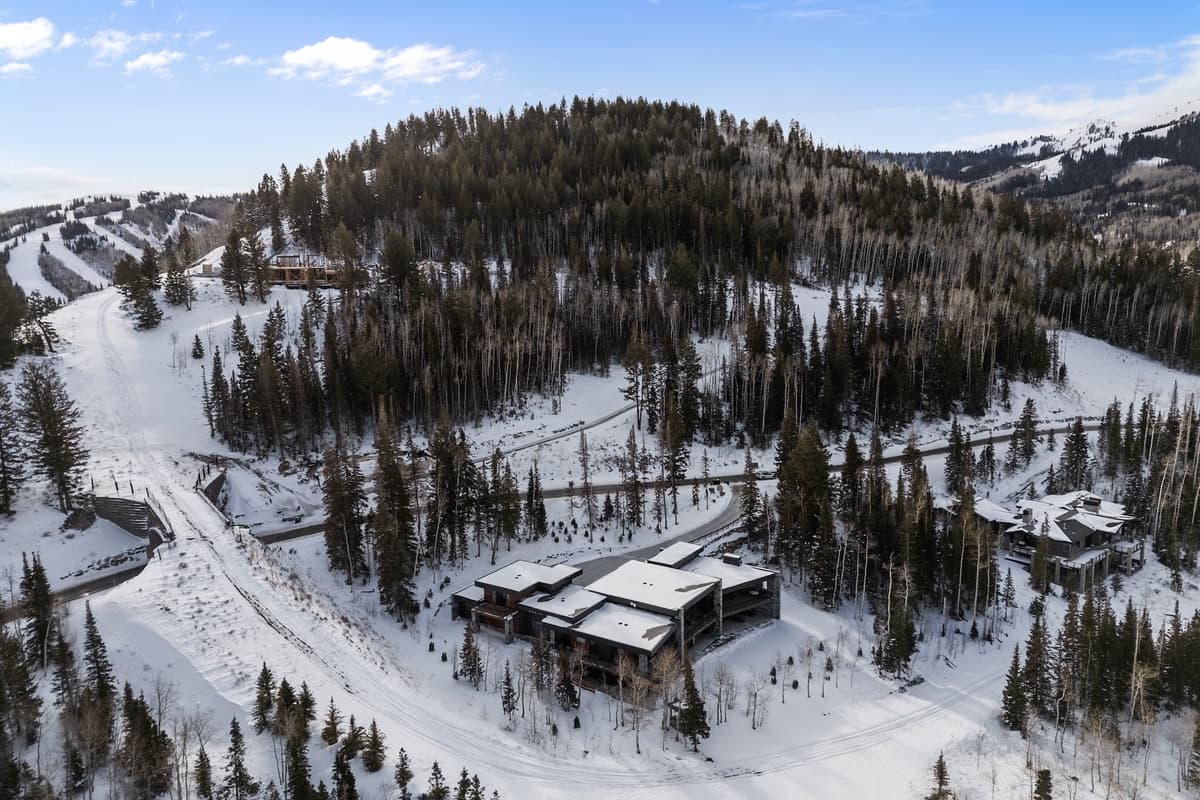 Quicksilver Haus - Image 89