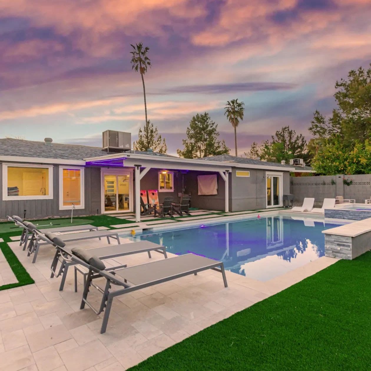 Sunset on 11th - Image 37