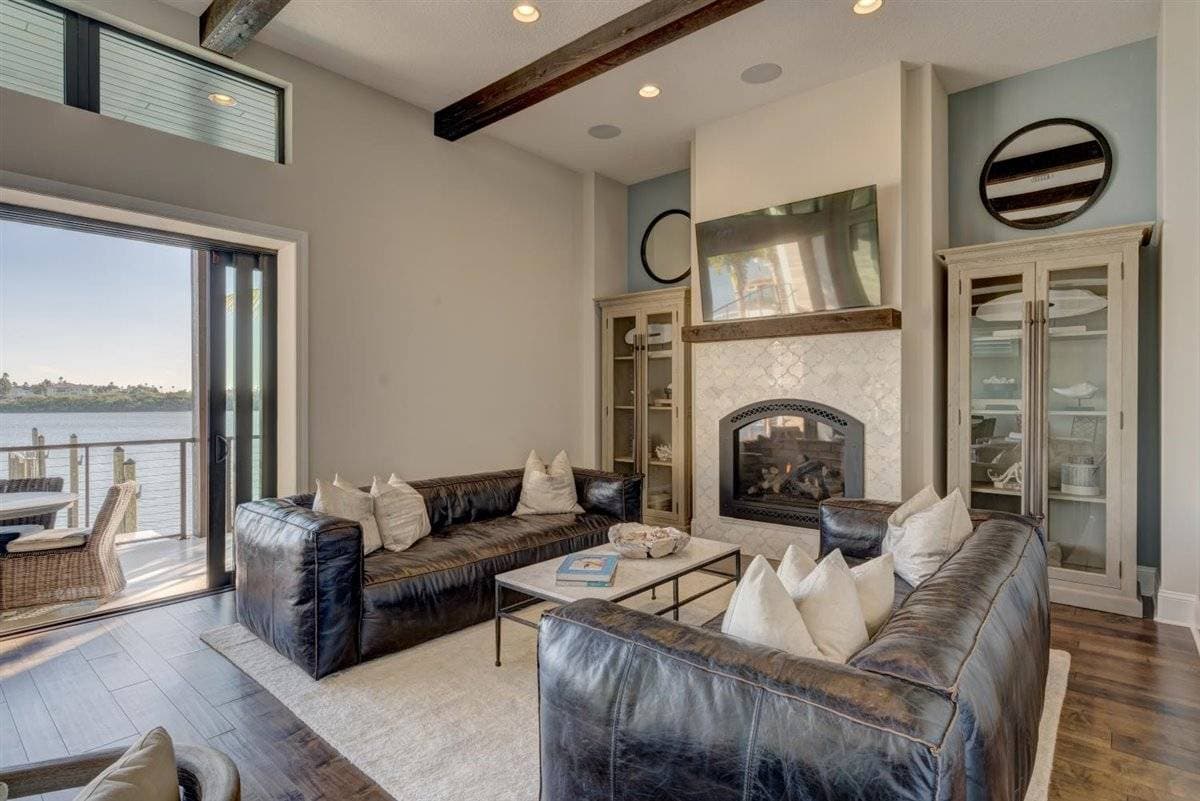 Bayside Paradise Mansion - Image 27