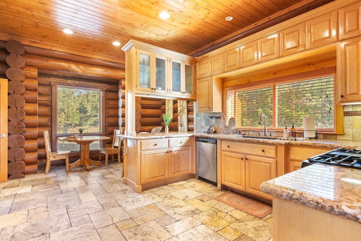 Eagle Ridge Retreat - Image 5