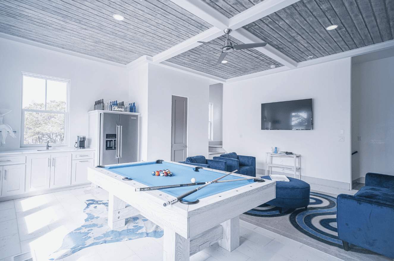 Beauty and the Beach - Image 17