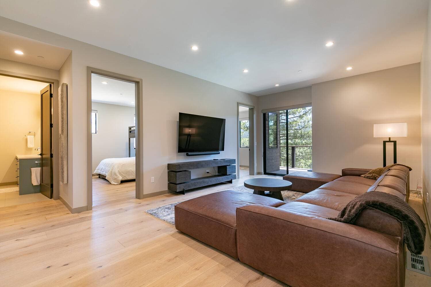 Larkspur Luxe - Image 4