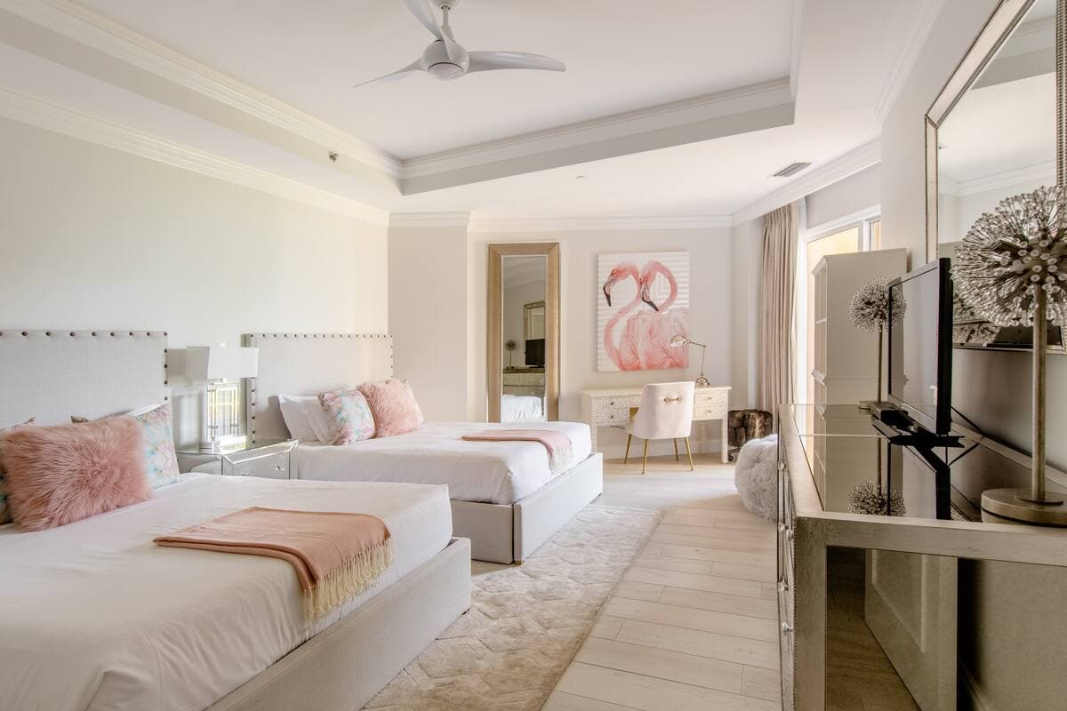 Ritz-Carlton Residence #107 - Image 10