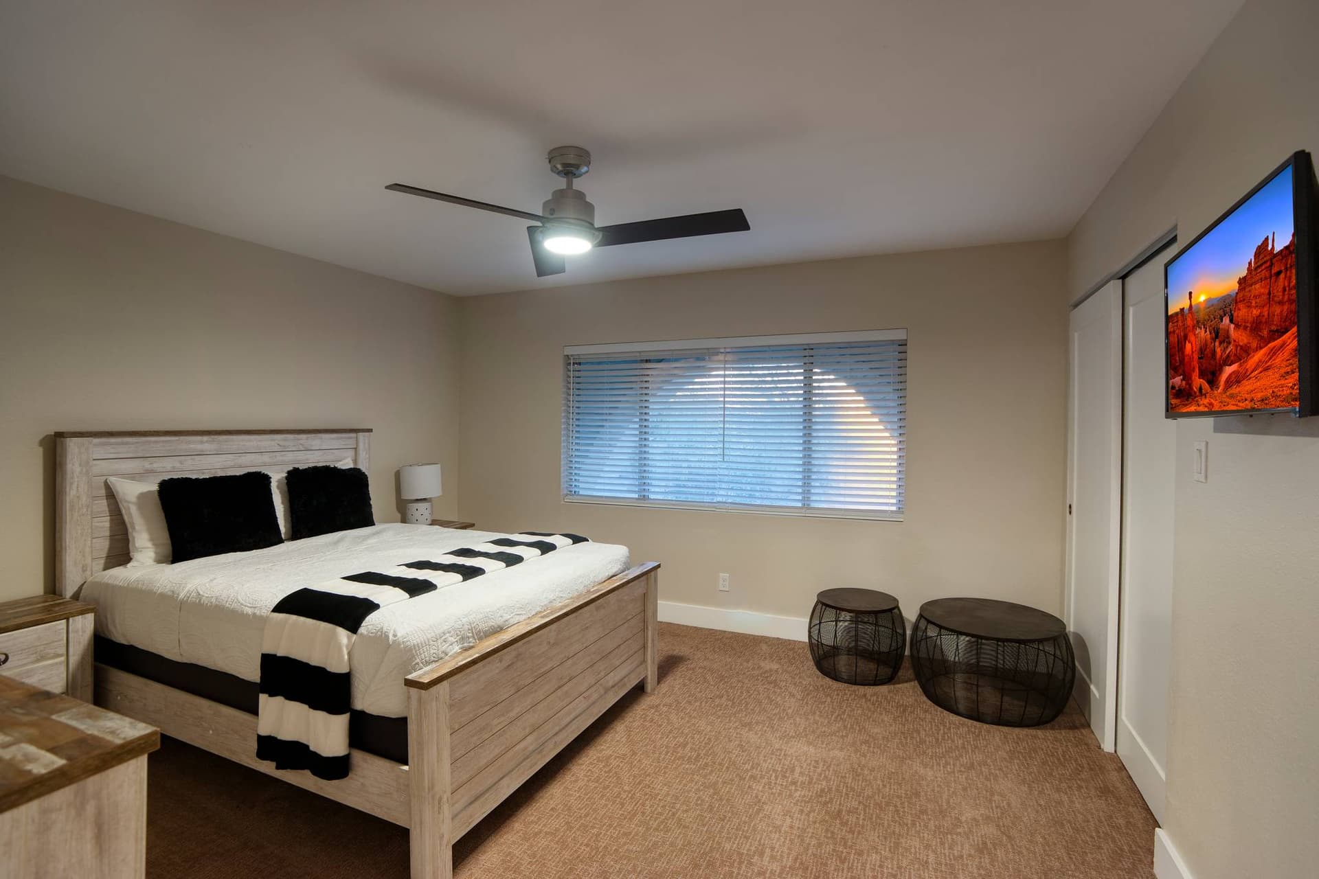 Desert Retreat - Image 37