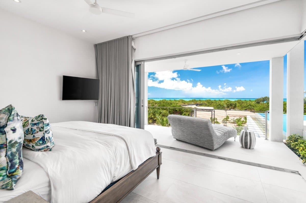 Grace Bay Six Bedroom Premium Ocean View - Image 25