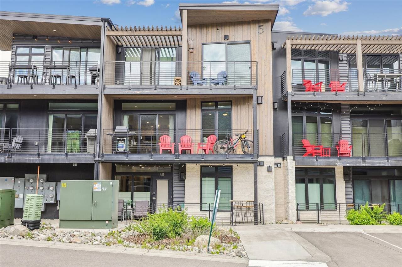 River West #522 - Image 39