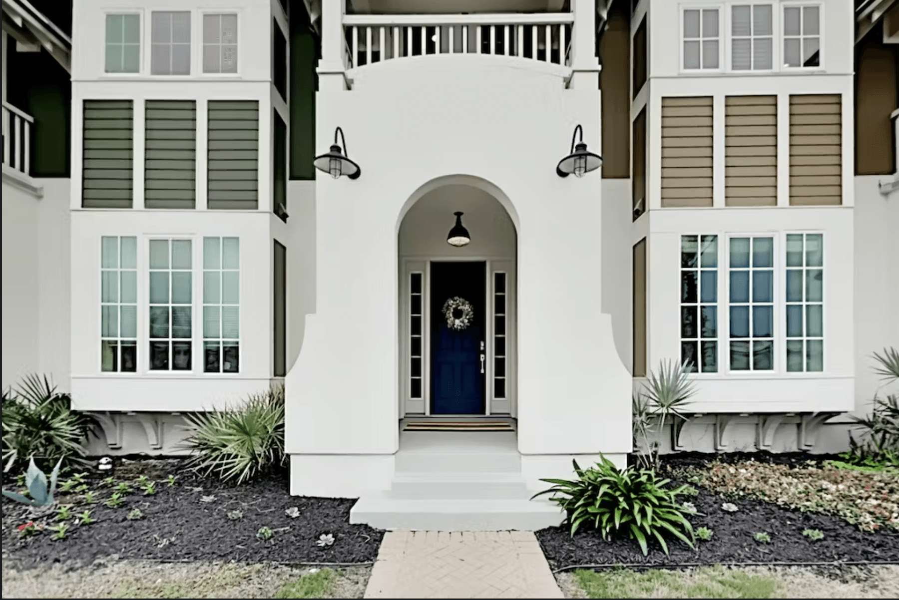 Parrots Cove - Image 33