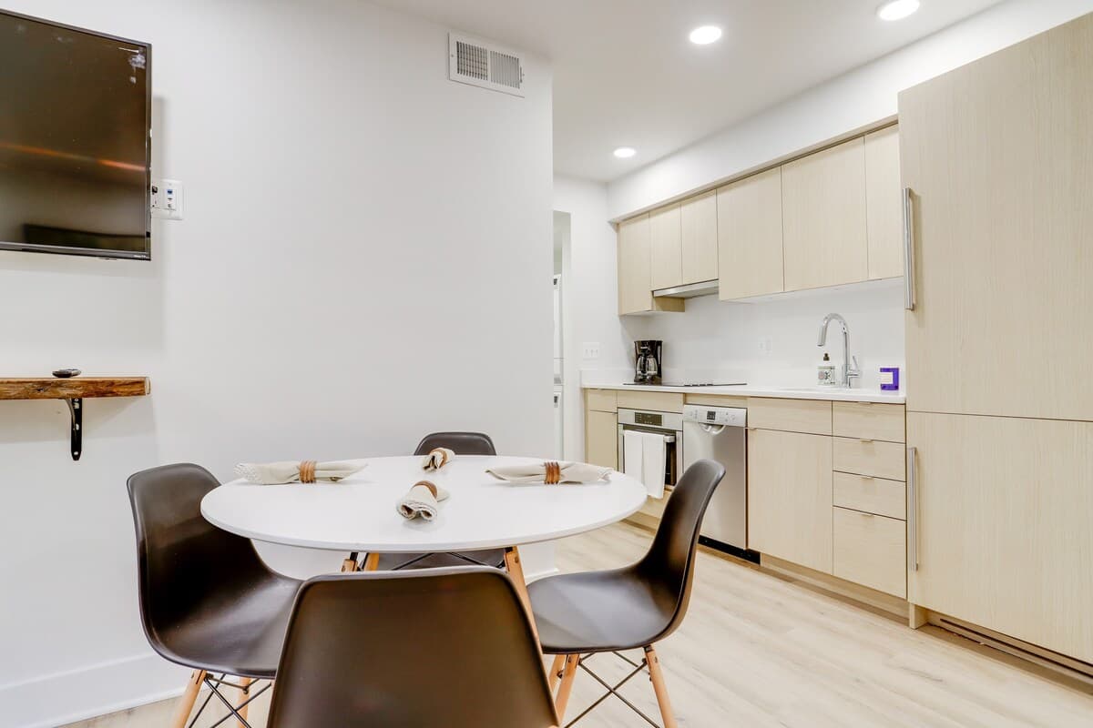 Stardust Residence - Image 4