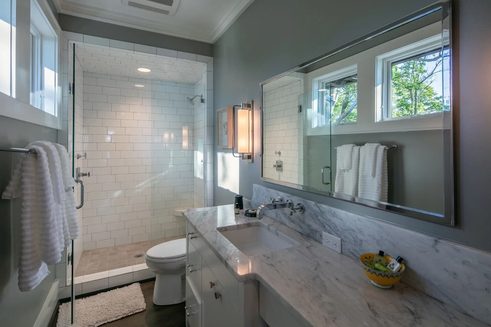 Outside Inn Place - Image 31