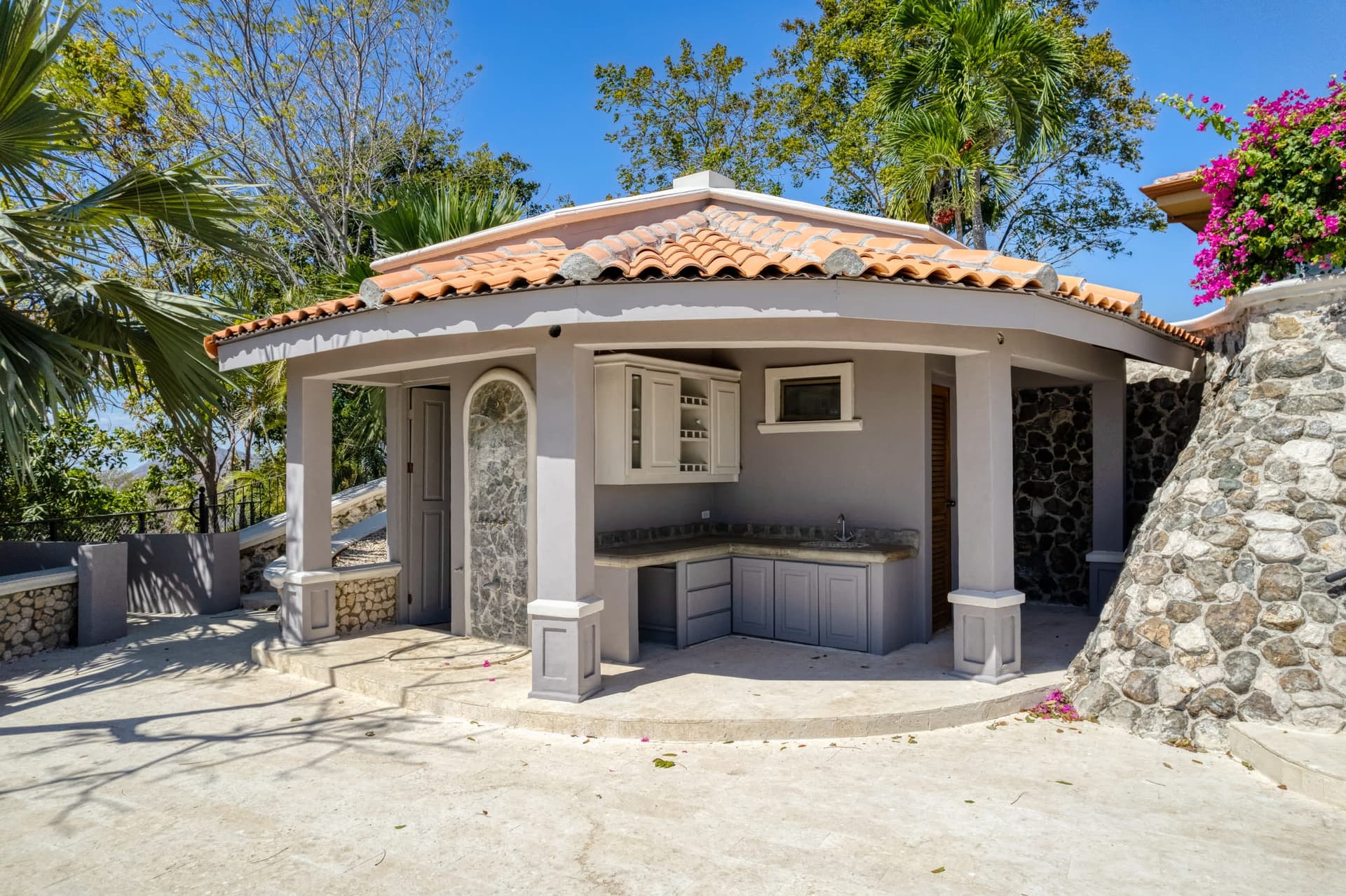 Island in the Sky - Image 41