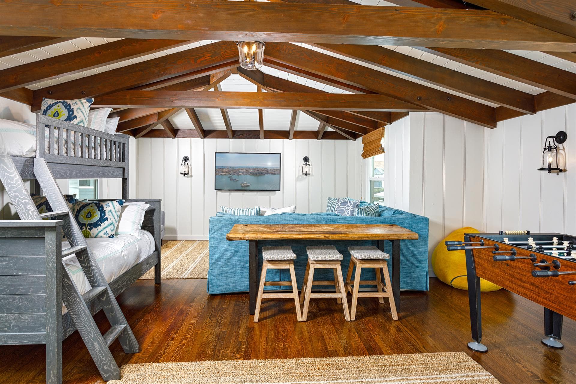 Harbor Beach Escape - Image 23