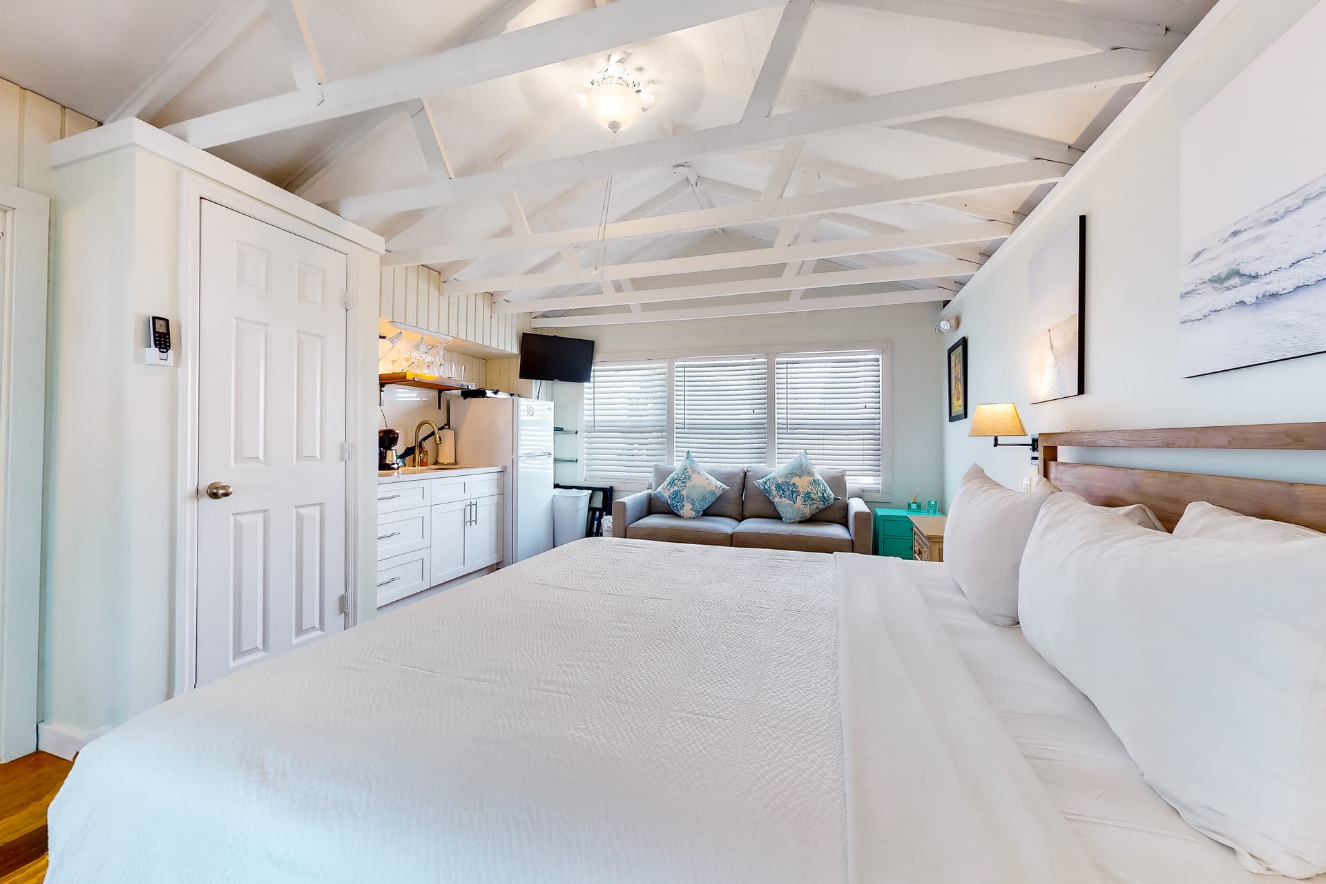 Papa's Hideaway - Image 22