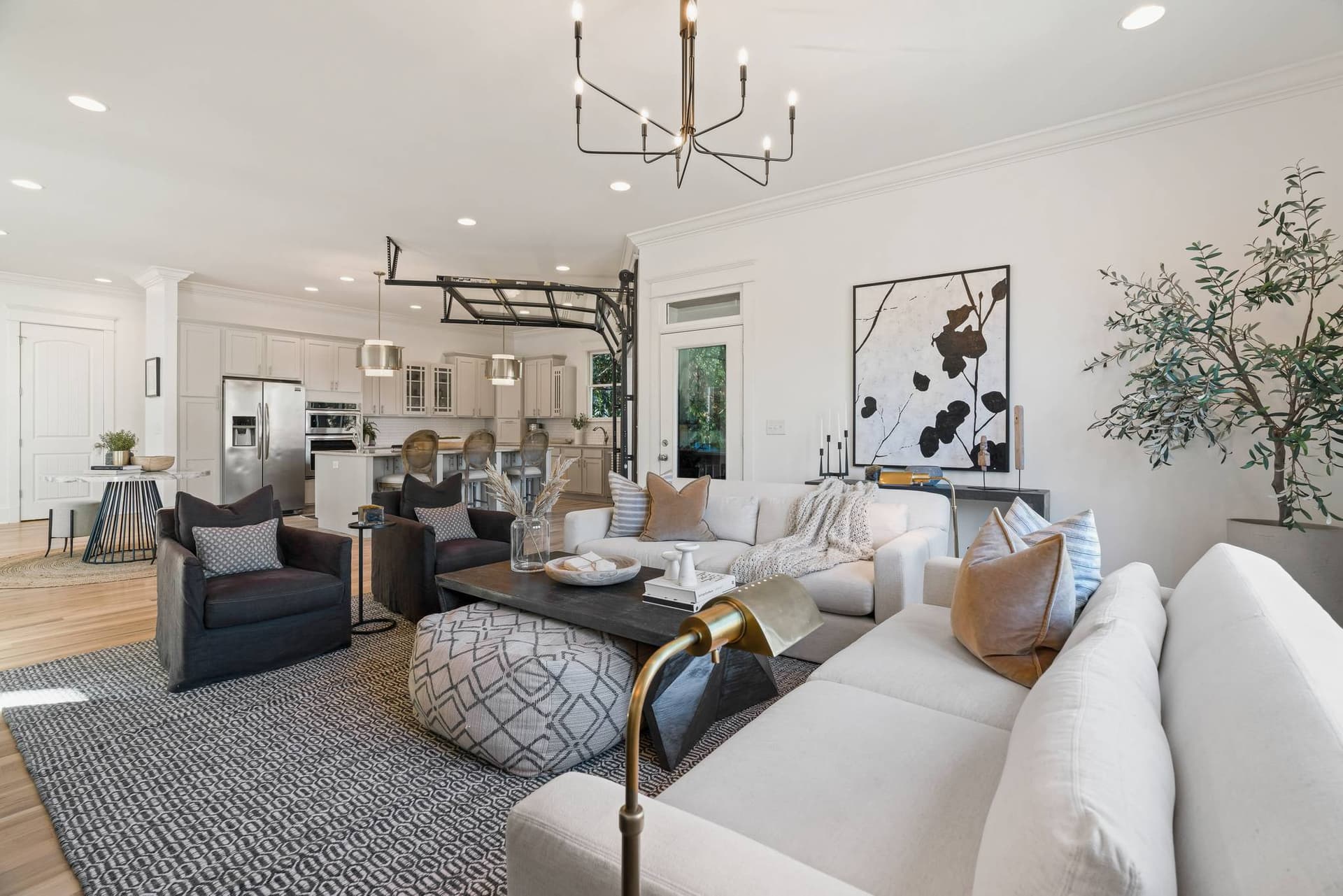 Nashville Lombardy - Image 51