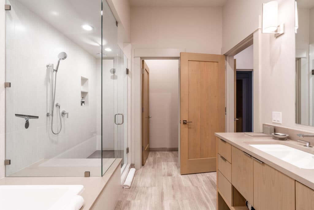 Blue Run Home - Image 10