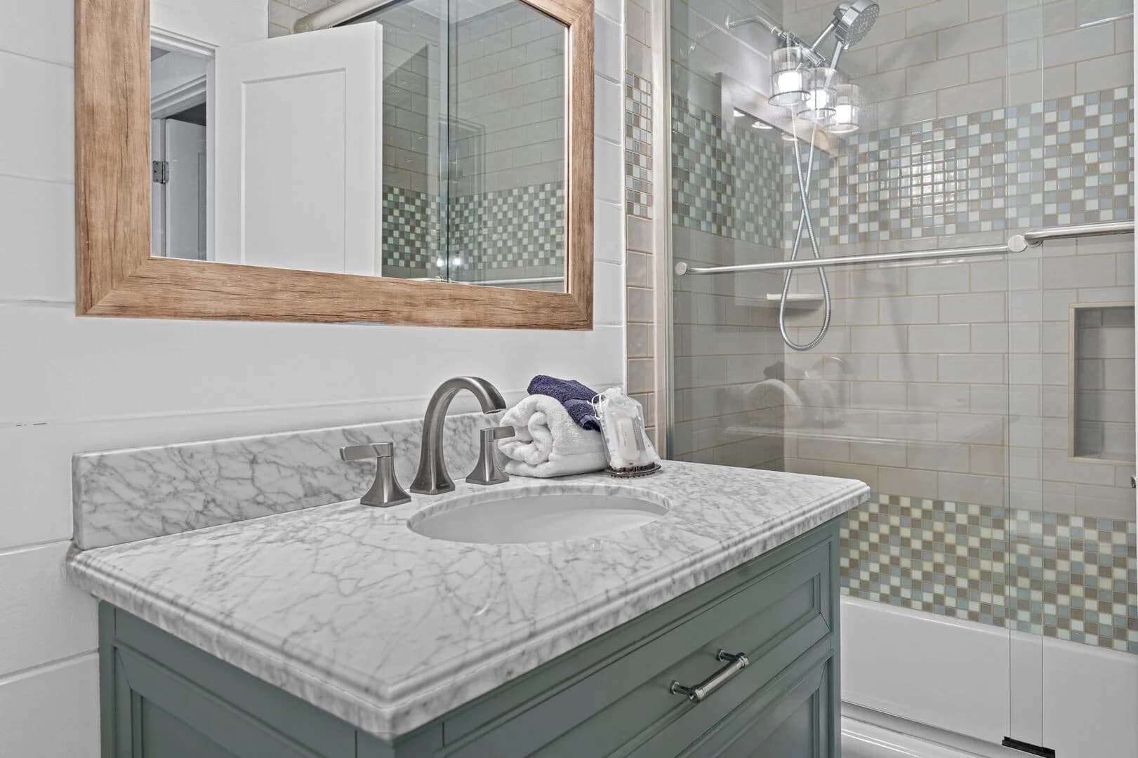 Island Time - Image 22