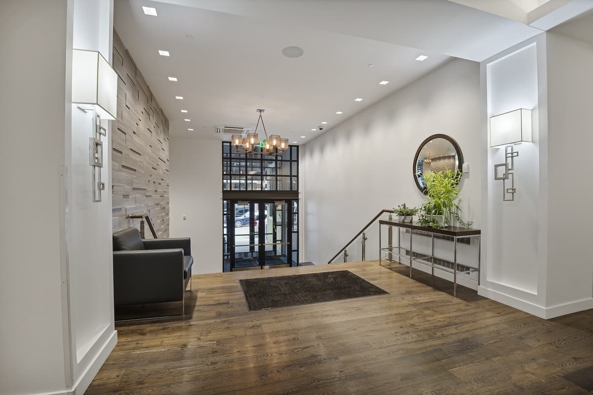 Mountain Luxe Retreat on Main - Image 38