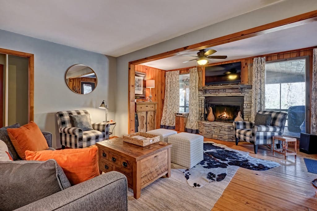 Sparrows Nest - Image 1