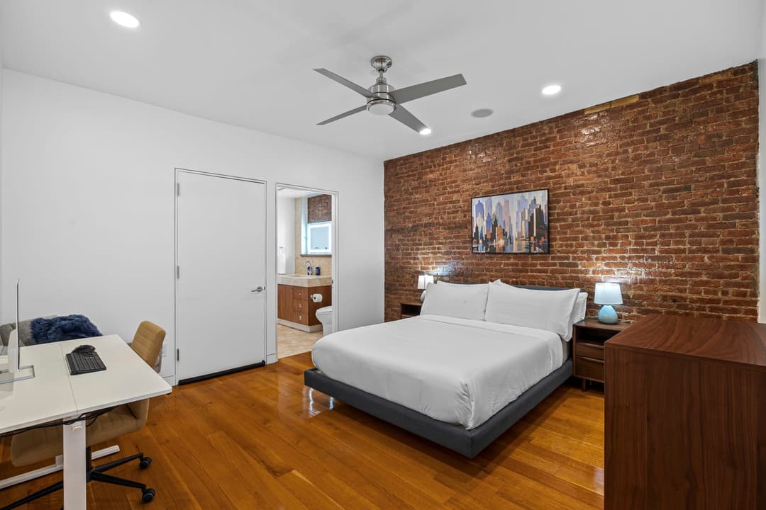 Rialto VI - Image 17