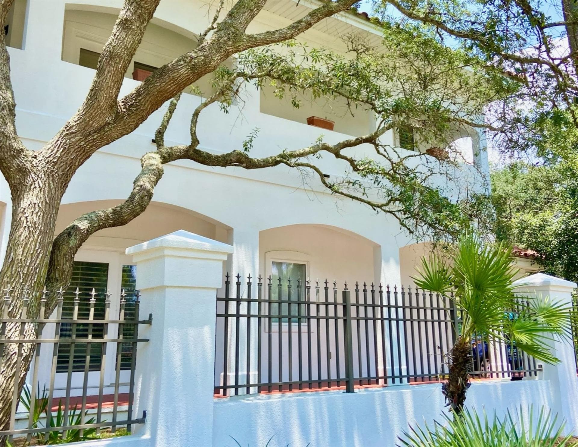 Paradise Isle - Image 49