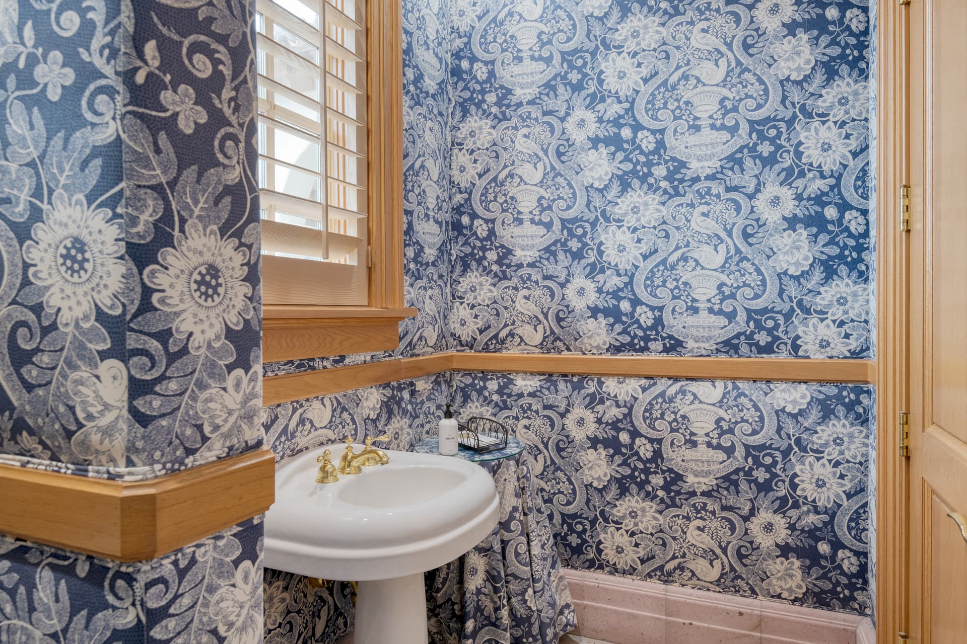 Pond Estate - Image 109