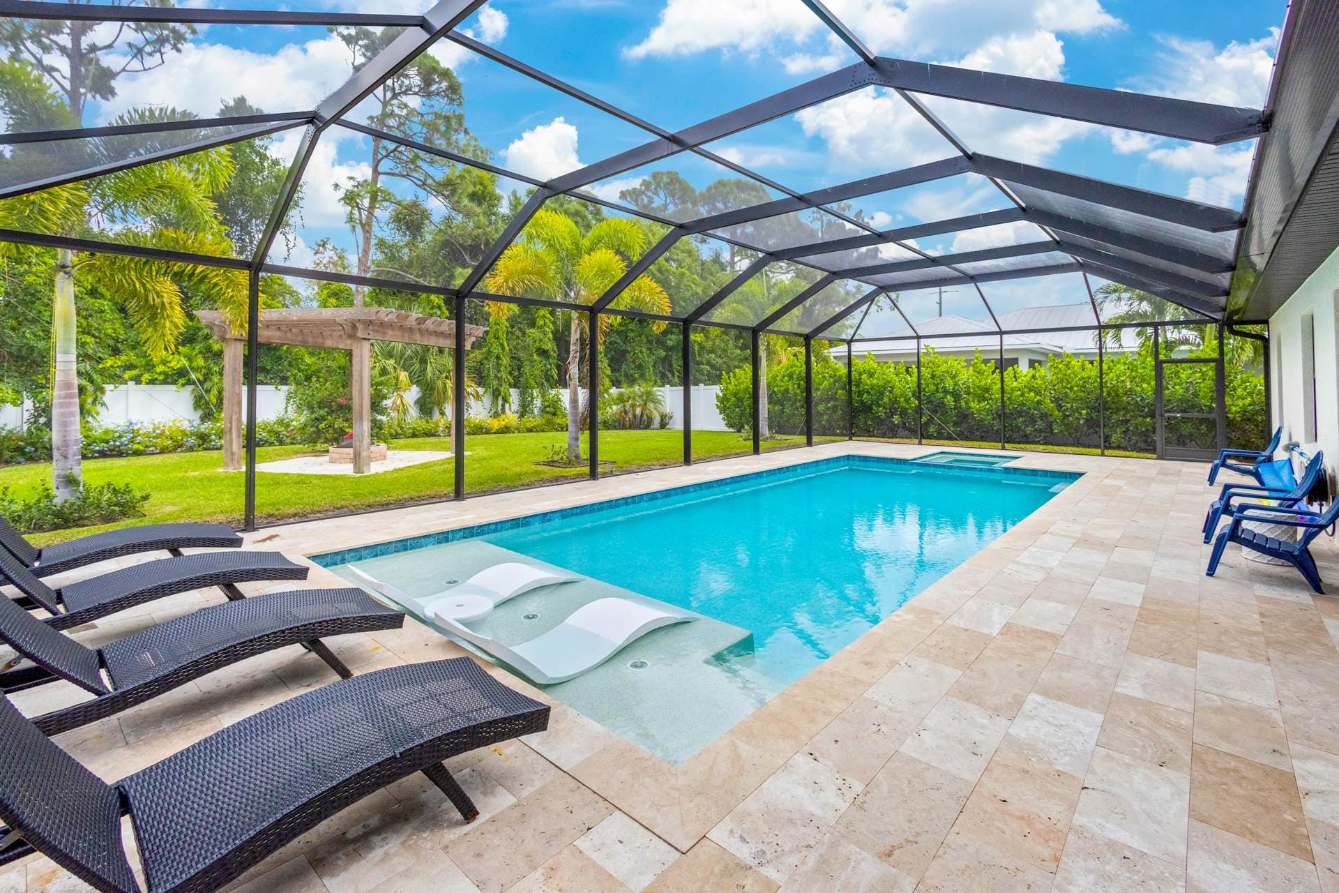 Paradise Daydream - Image 30