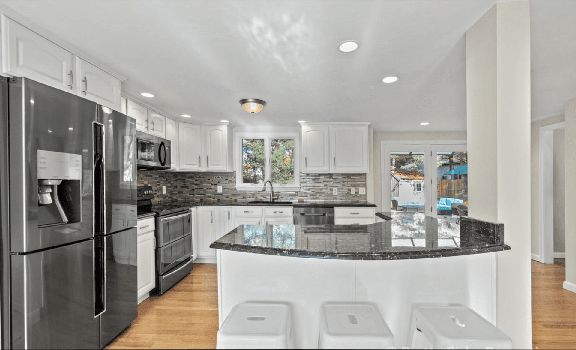 Five Bays Oasis - Image 9