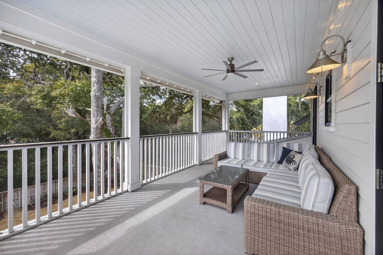 IOP Escape at 26th Avenue - Image 45