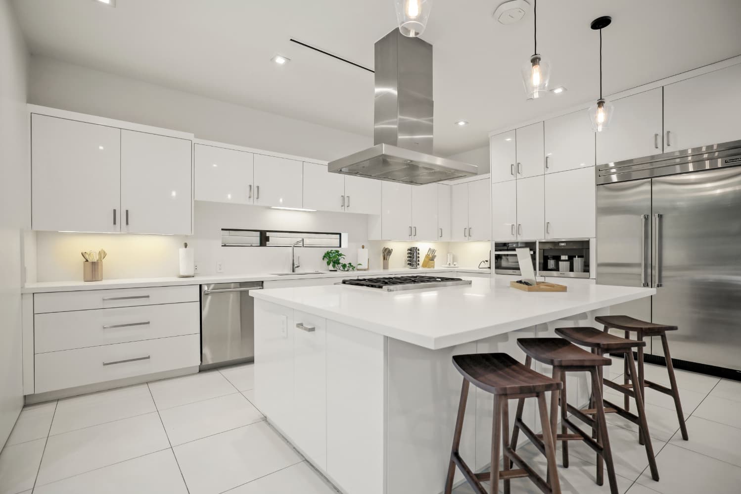 Crescent Heights - Image 8