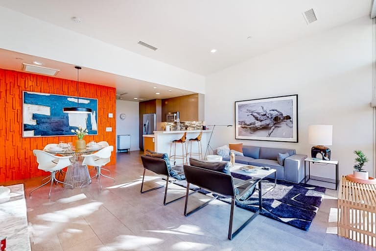 Cerritos Style - Image 3