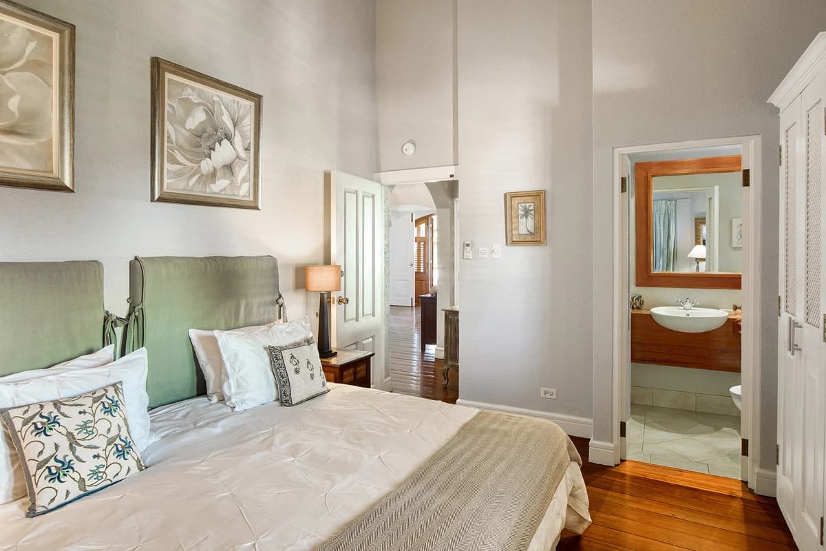 Banana Leaf Place - Image 6