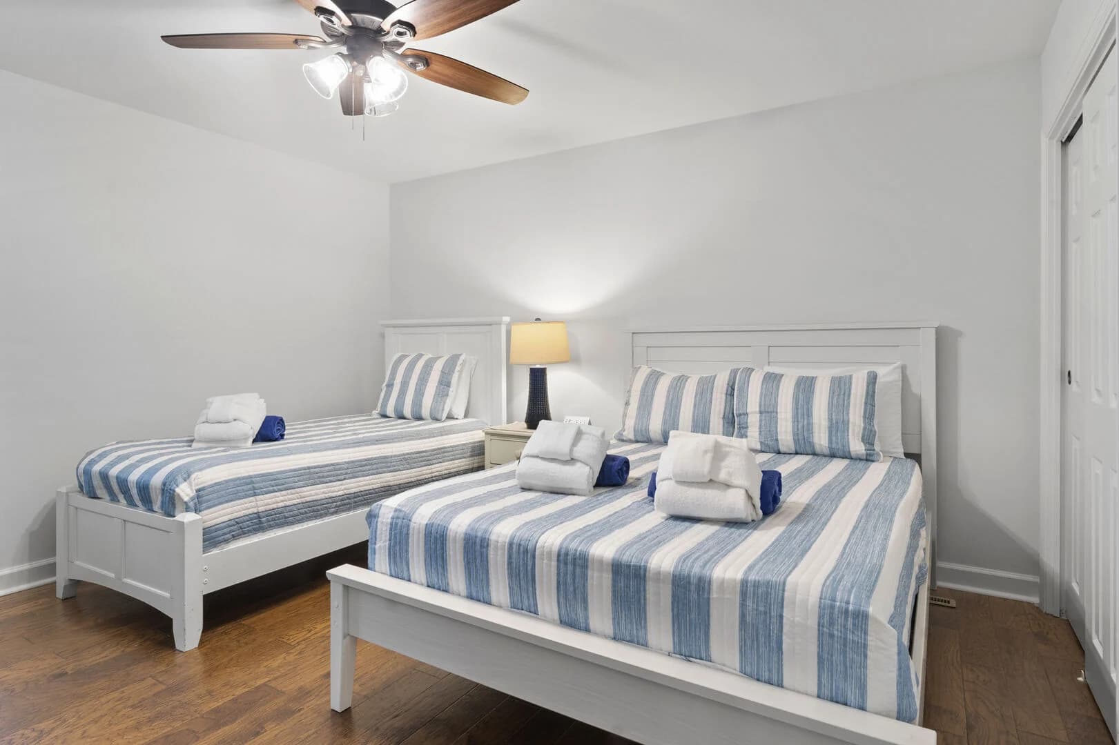 Pelican's Perch - Image 27