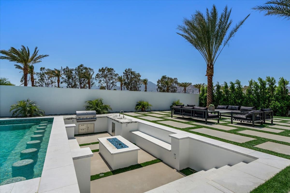 Bravo Villa #10 - Image 72