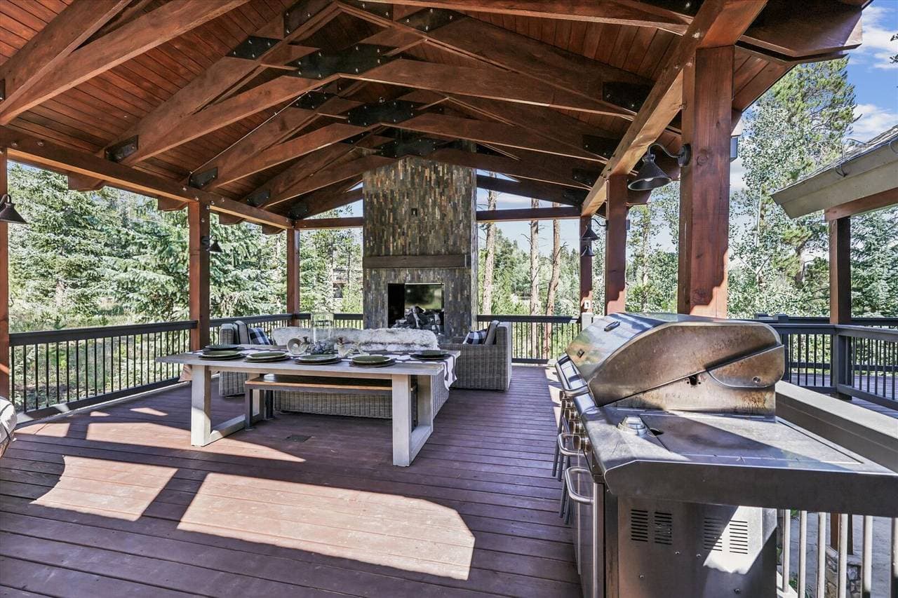 Pine Needle Lodge - Image 31