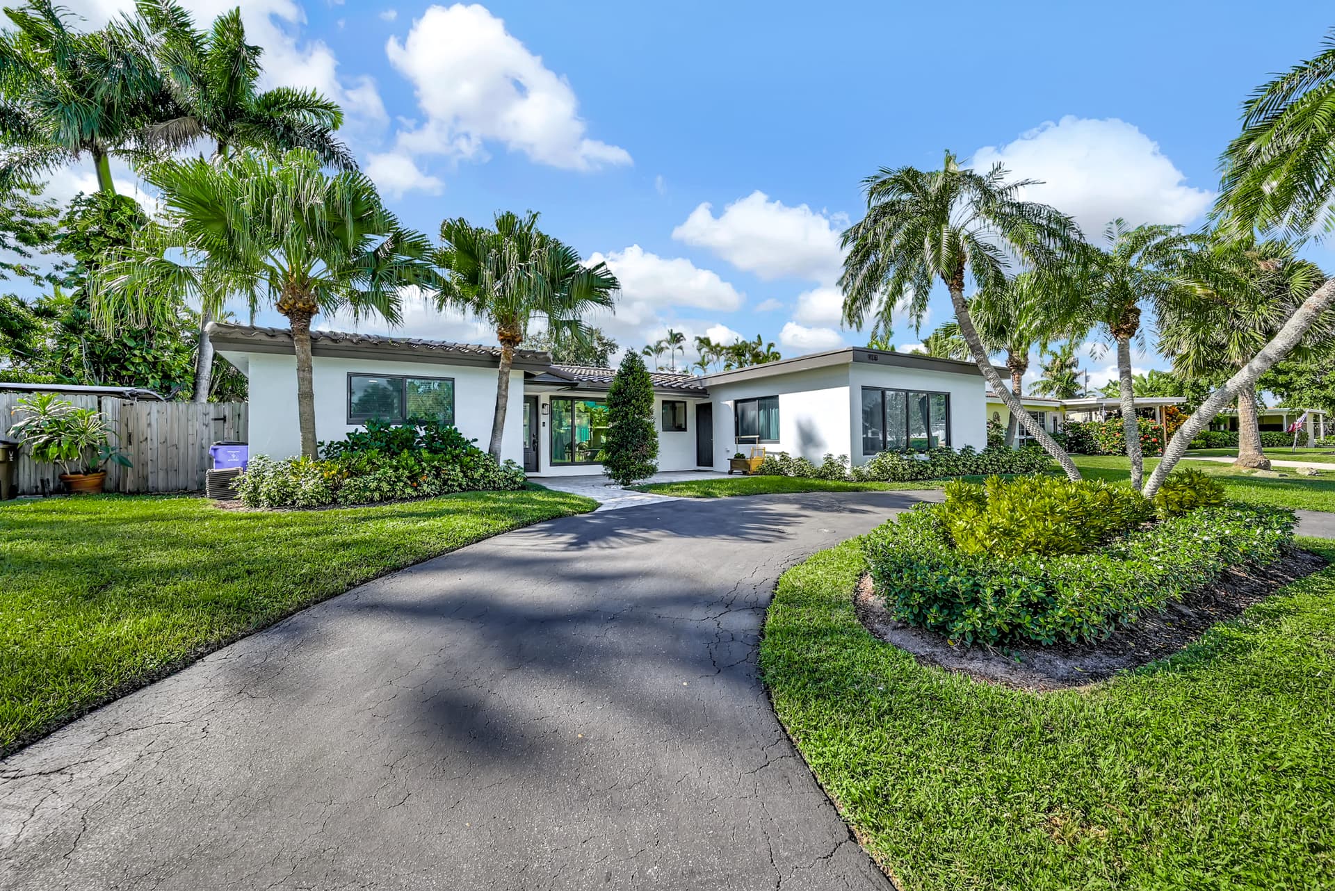 Robinson Place - Image 51