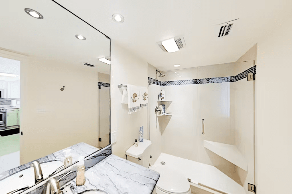 Suntide III Condo #910 - Image 23