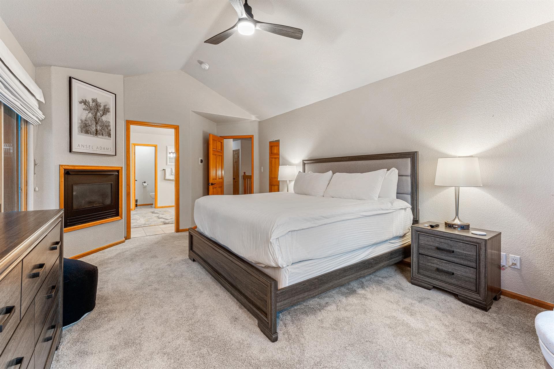 Burgundy House - Image 37