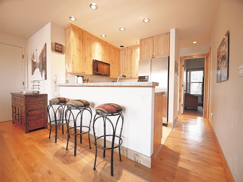 Snowblaze Residence 33 - Image 2