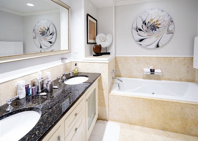 Ritz-Carlton Residence #302 - Image 8