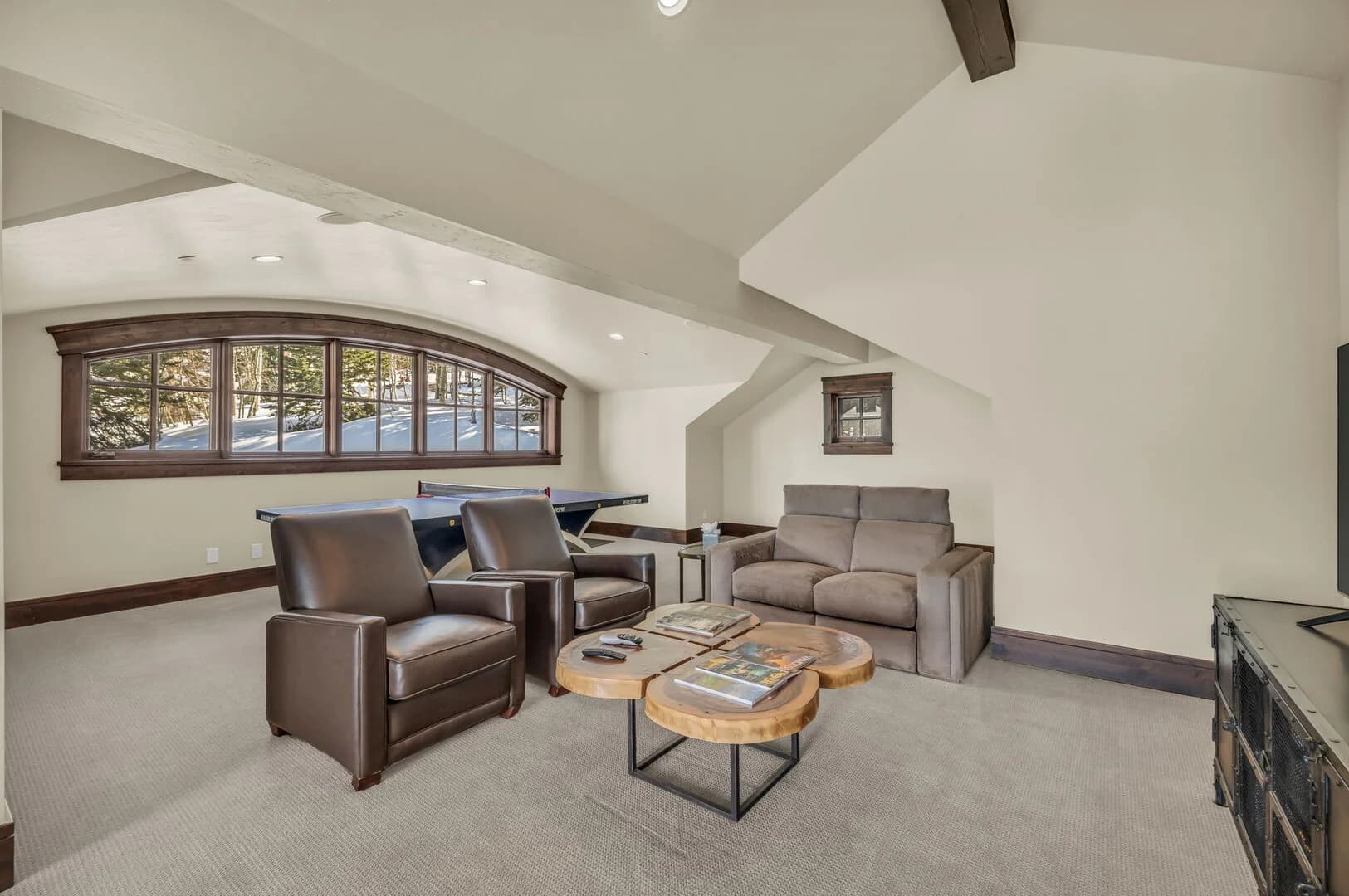 Snow Meadow Villa - Image 45