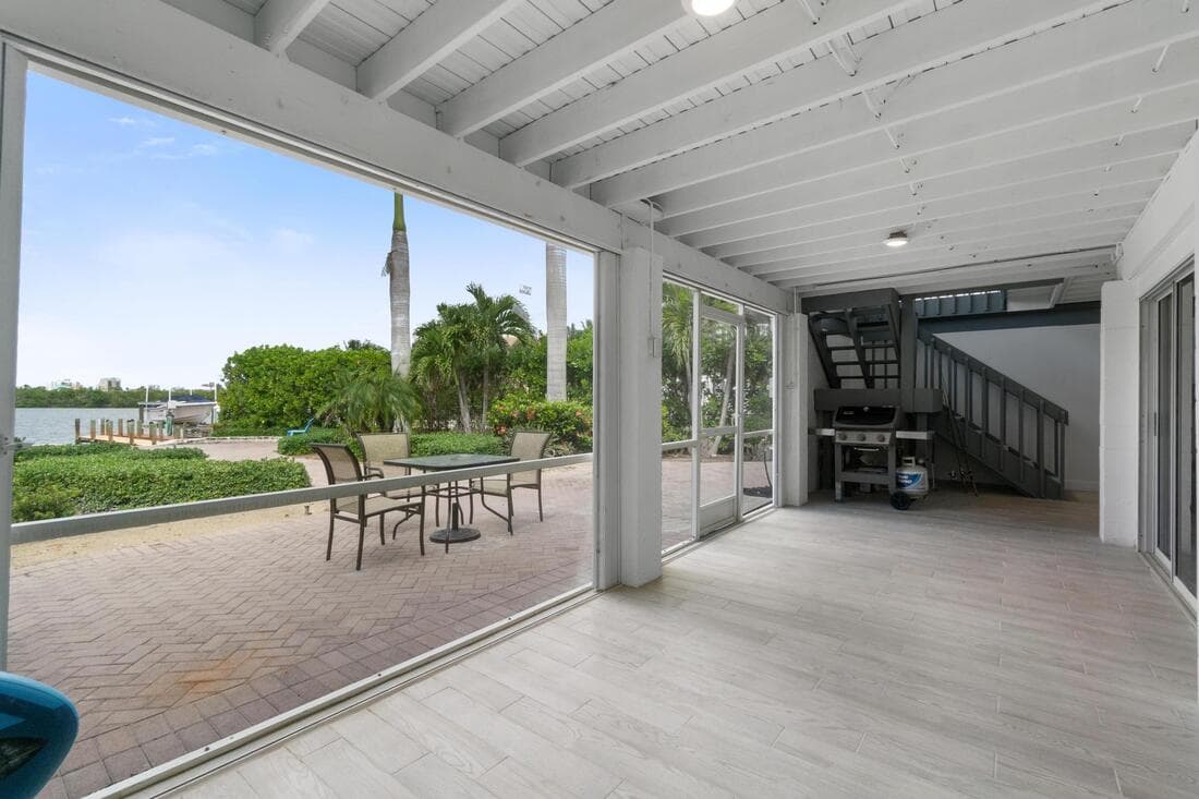 Bayside Retreat - Image 34