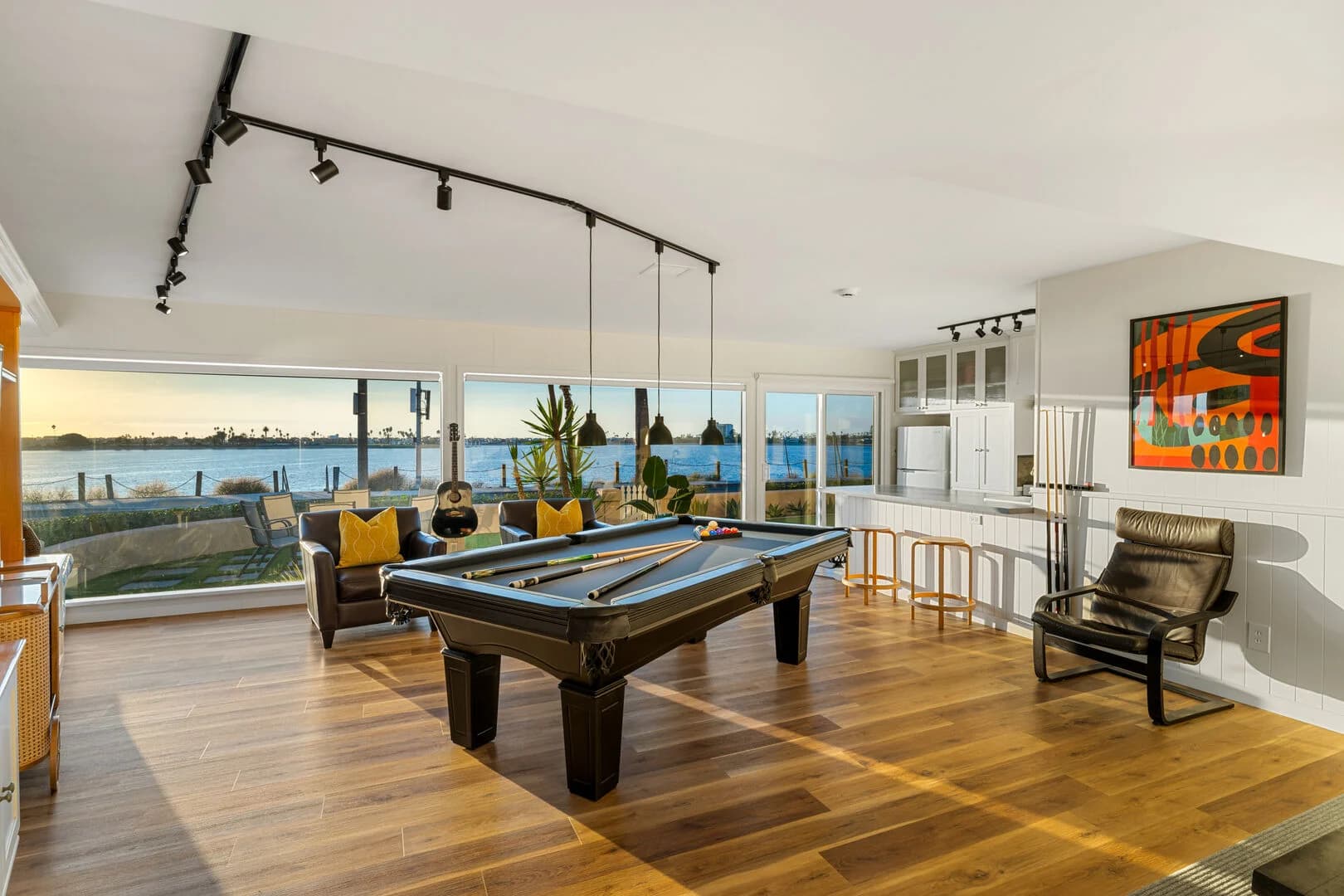 Sunsets on Riviera - Image 4