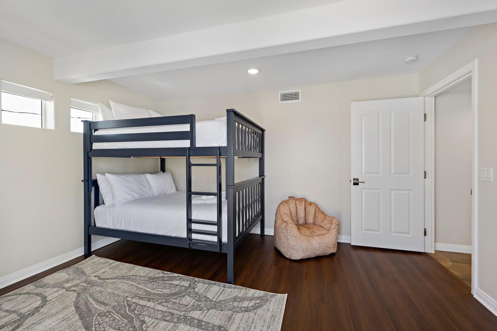 Queenstown House - Image 42