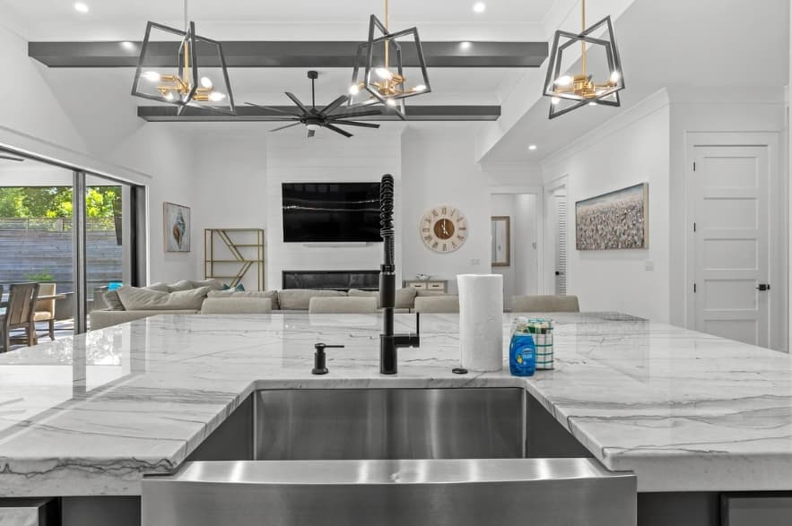 Happy by the Sea - Image 21