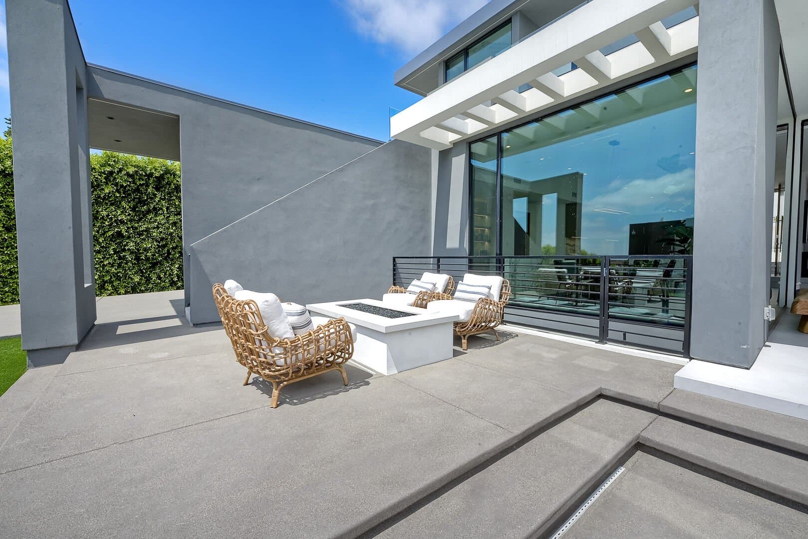 Solana Skyview Estate - Image 37