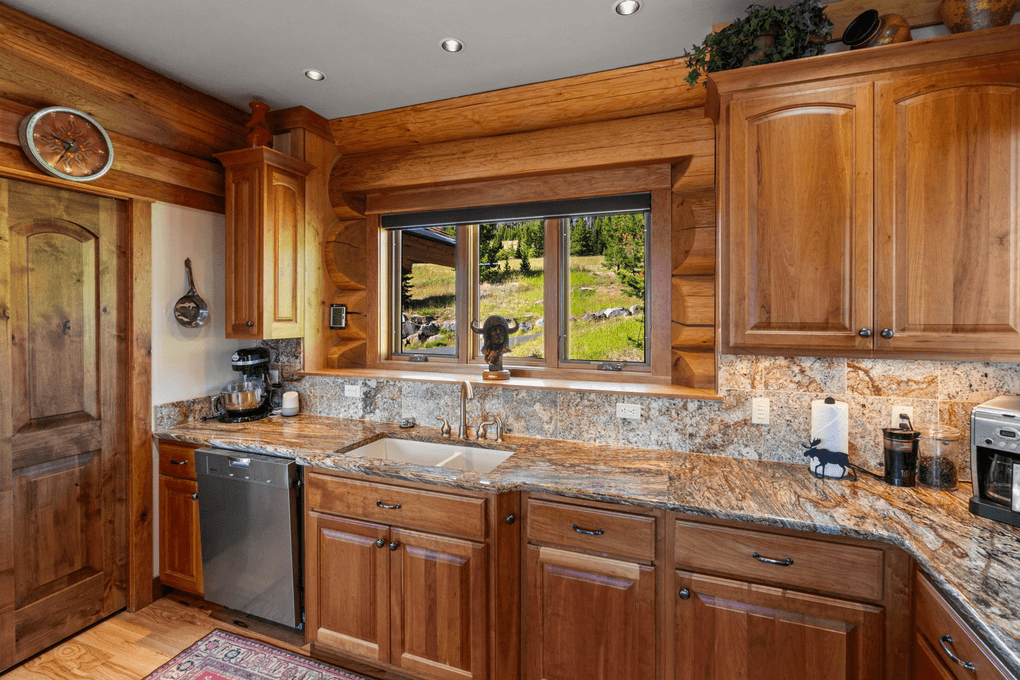 Timberline Lodge - Image 11