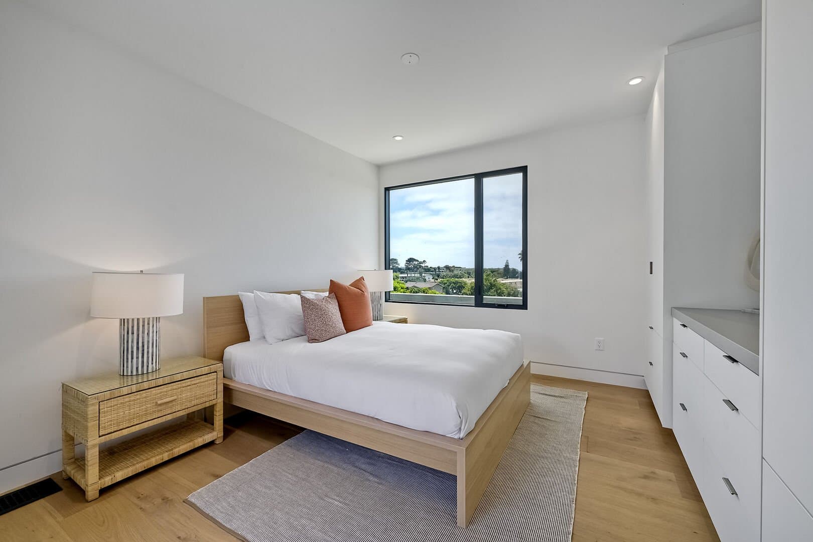 Solana Skyview Estate - Image 25