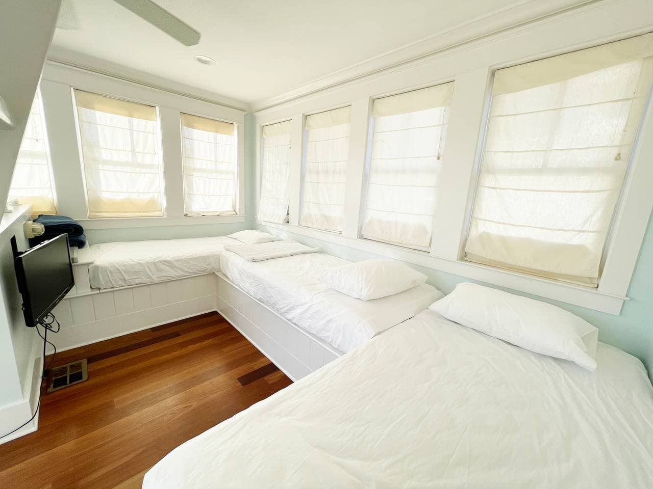 Frosted Orange Home - Image 32